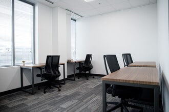 5825 University Research Ct, College Park, MD à louer Photo intérieure- Image 1 de 1