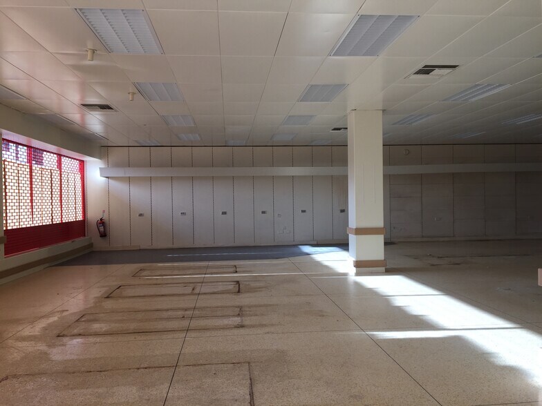 22 Douglas St, Milngavie à louer - Photo du bâtiment - Image 2 de 3