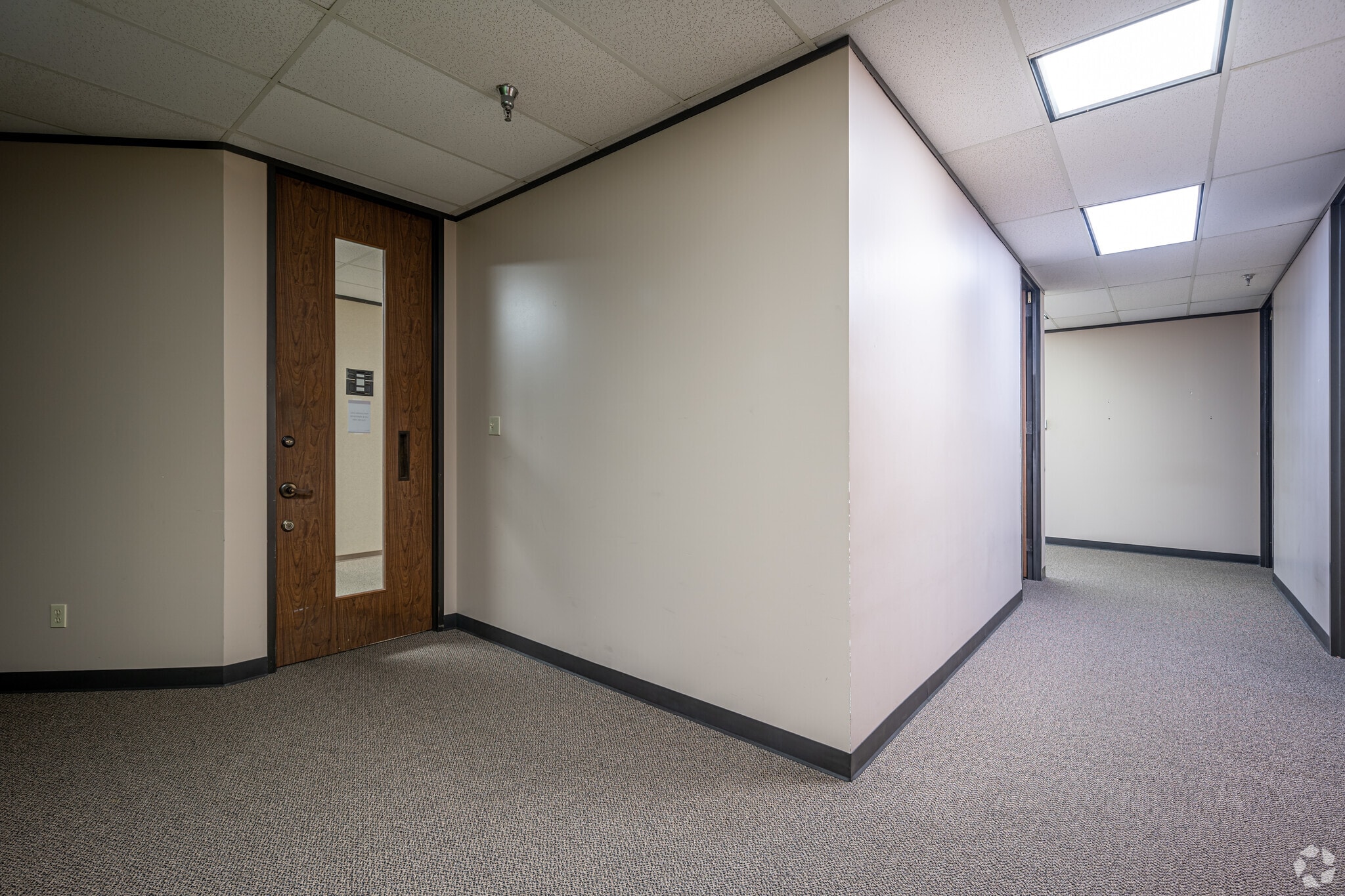 10700 Richmond Ave, Houston, TX for lease Interior Photo- Image 1 of 4