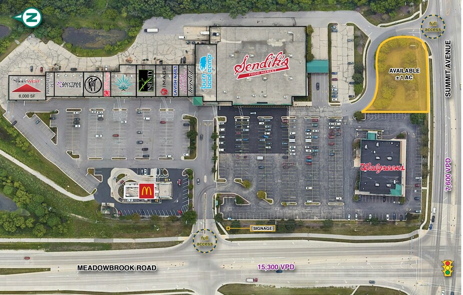 601 Meadowbrook Rd, Waukesha, WI for lease - Building Photo - Image 1 of 3