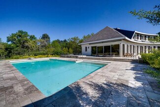 Plus de détails pour Commerce de détail à louer