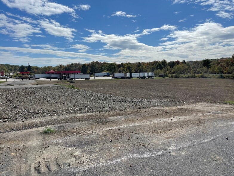 1977 Rich Hwy, Dubois, PA for lease - Building Photo - Image 3 of 5