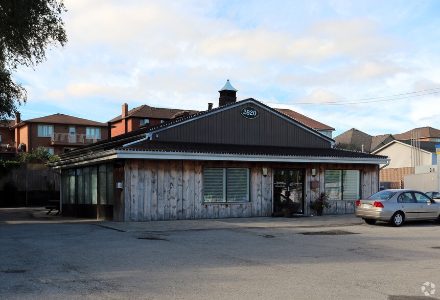 2820 King St E, Hamilton, ON for sale - Primary Photo - Image 1 of 1