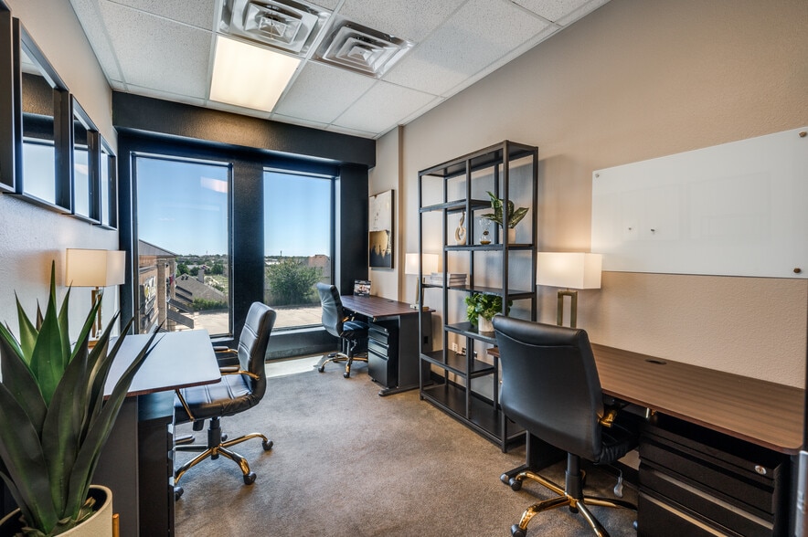 9500 Ray White Rd, Fort Worth, TX for lease - Interior Photo - Image 3 of 29