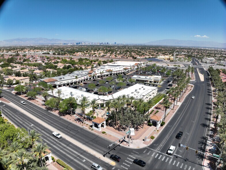 55-75 S Valle Verde Dr, Henderson, NV à louer - Communauté Matterport - Image 2 de 19