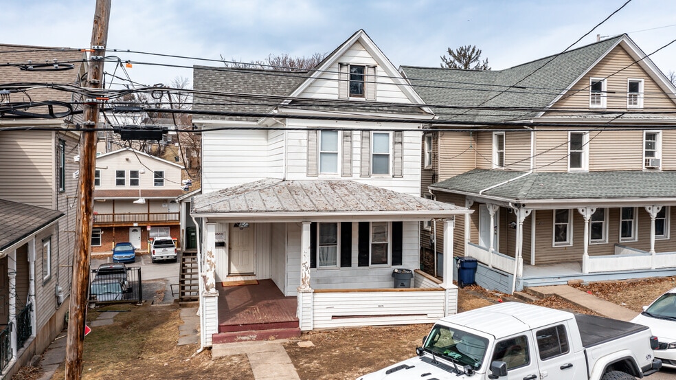 385 Lightstreet Rd, Bloomsburg, PA à vendre - Photo du bâtiment - Image 3 de 10