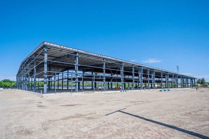 303 Tecumseh St, Woodstock, ON for sale - Building Photo - Image 1 of 1