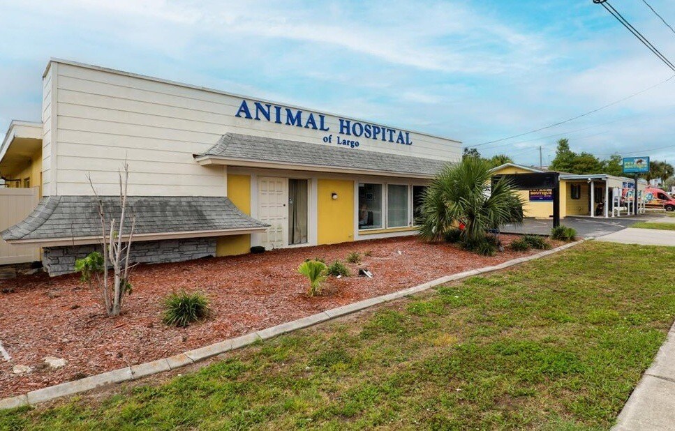 13902 Walsingham Rd, Largo, FL for sale Primary Photo- Image 1 of 3