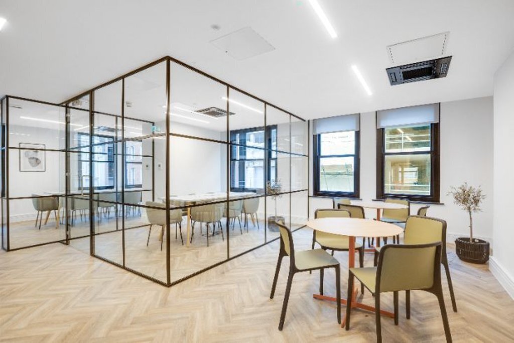 16-16A D'Arblay St, Londres à louer Photo du bâtiment- Image 1 de 8