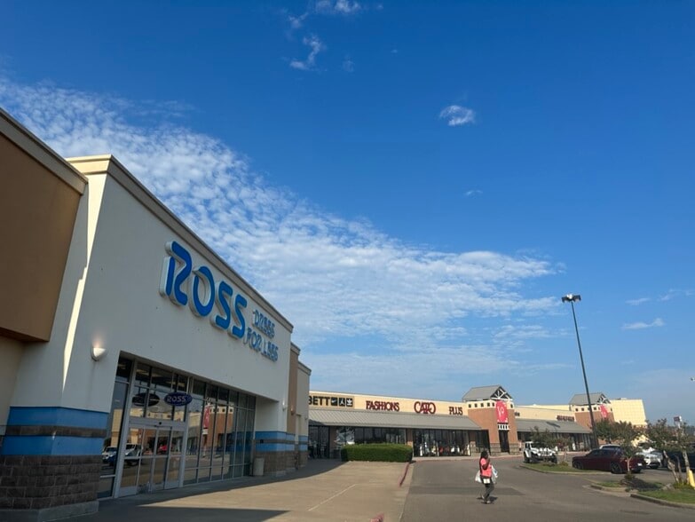 3093 E Main St, Russellville, AR for lease - Building Photo - Image 2 of 13