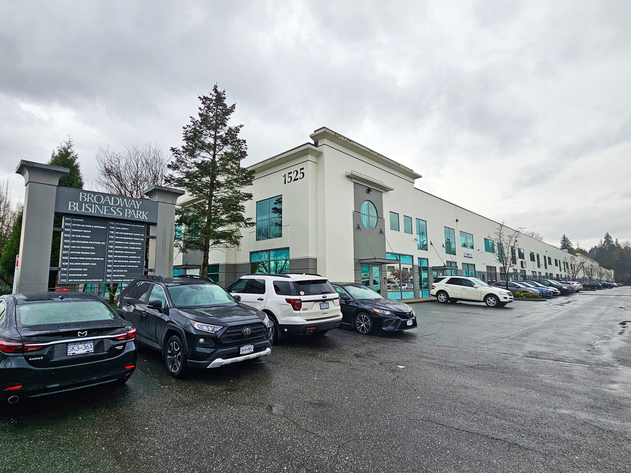 1525 Broadway St, Port Coquitlam, BC for lease Building Photo- Image 1 of 5