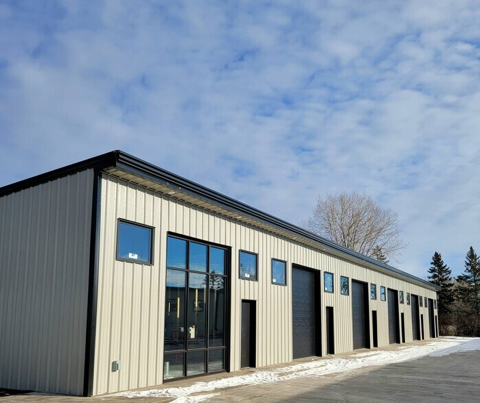 2975 Heartland Dr, Grand Forks, ND à louer - Photo principale - Image 1 de 31