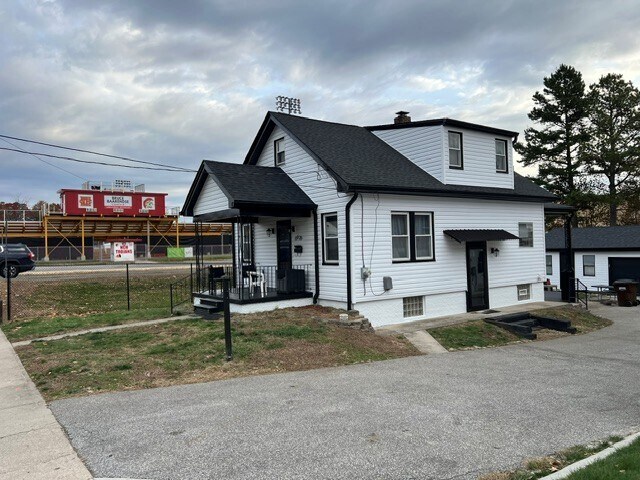6926 Mearl Ave, Cincinnati, OH à vendre - Photo du bâtiment - Image 3 de 12