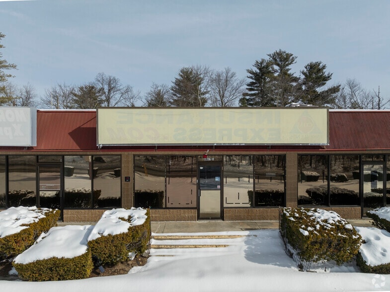 284 N Broadway, Salem, NH for lease - Building Photo - Image 2 of 6