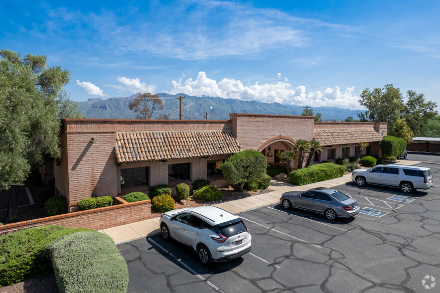 3320 N Campbell Ave, Tucson, AZ à louer - Photo principale - Image 1 de 7