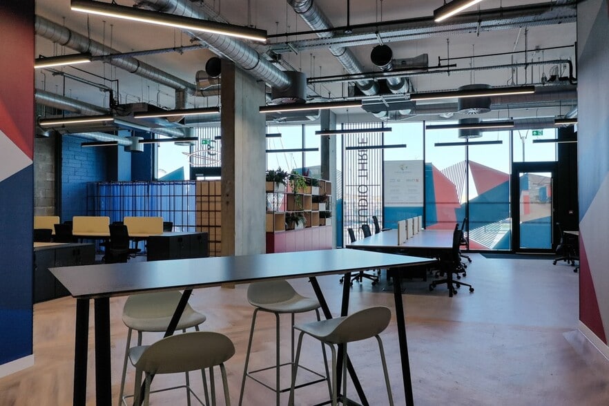 Brighton Marina, Brighton for lease - Interior Photo - Image 3 of 8