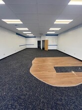 7913-7933 N May Ave, Oklahoma City, OK for lease Interior Photo- Image 1 of 3