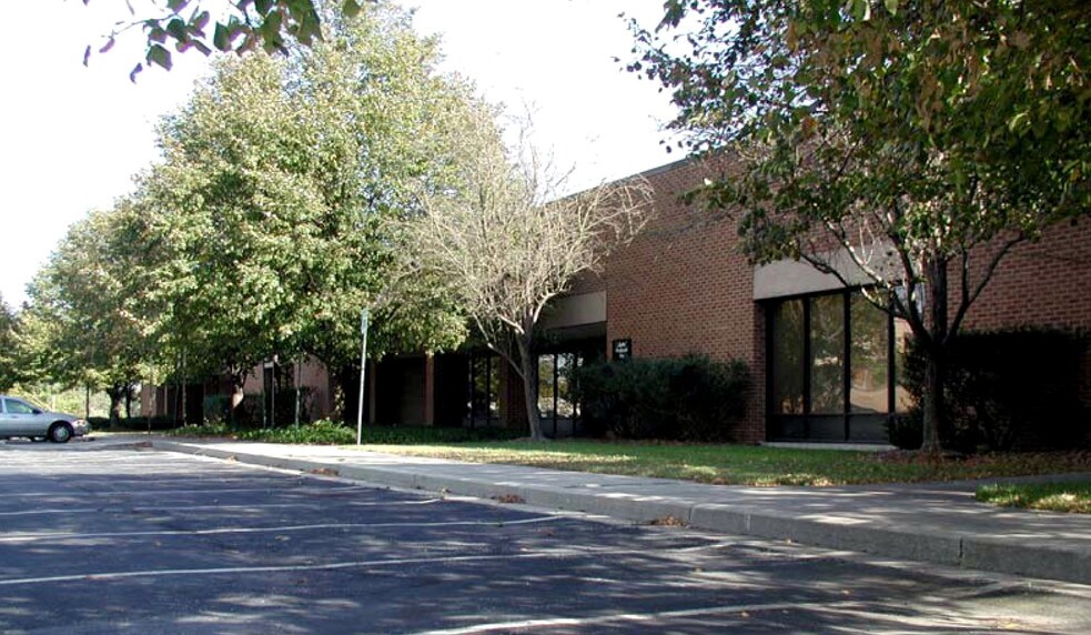 7609 Energy Pky, Curtis Bay, MD à louer - Photo du bâtiment - Image 2 de 13