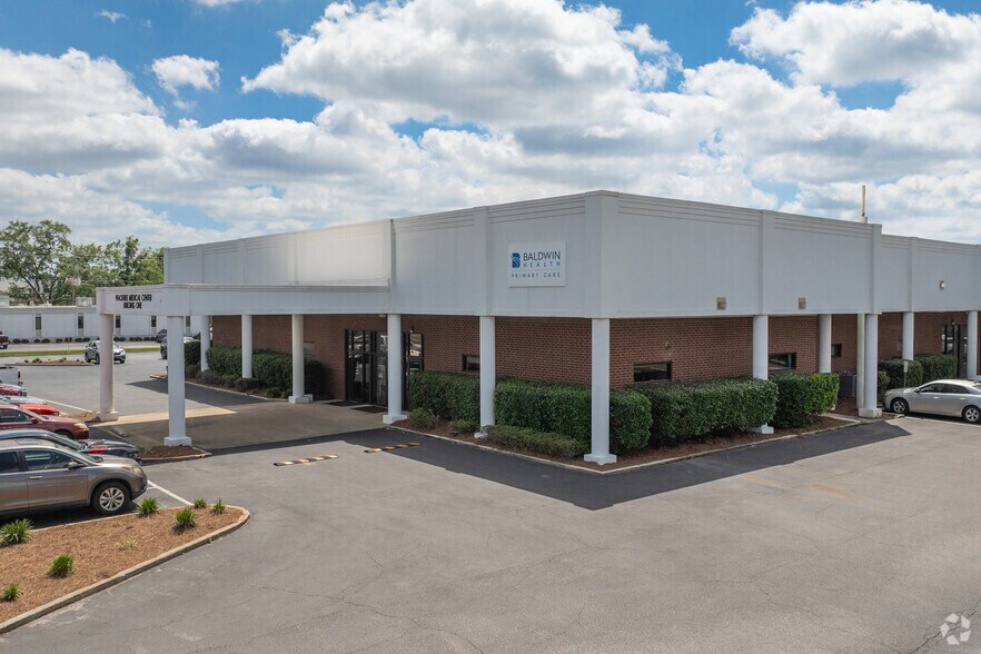 1801-1821 N McKenzie St, Foley, AL à louer - Photo du bâtiment - Image 2 de 4