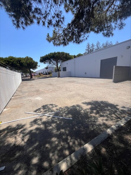 20919-20923 Cabot Blvd, Hayward, CA for lease - Building Photo - Image 2 of 6