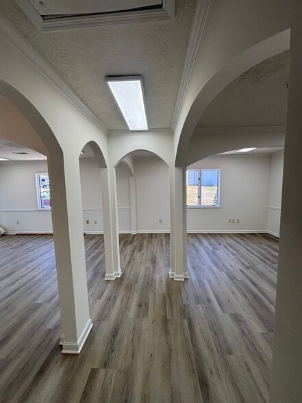 2066 Watson Blvd, Warner Robins, GA for lease - Building Photo - Image 2 of 12
