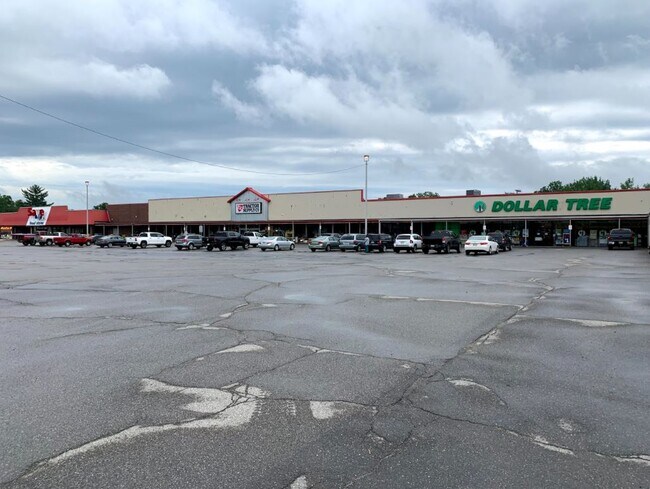 Plus de détails pour 780-820 Central St, Millinocket, ME - Commerce de détail à vendre