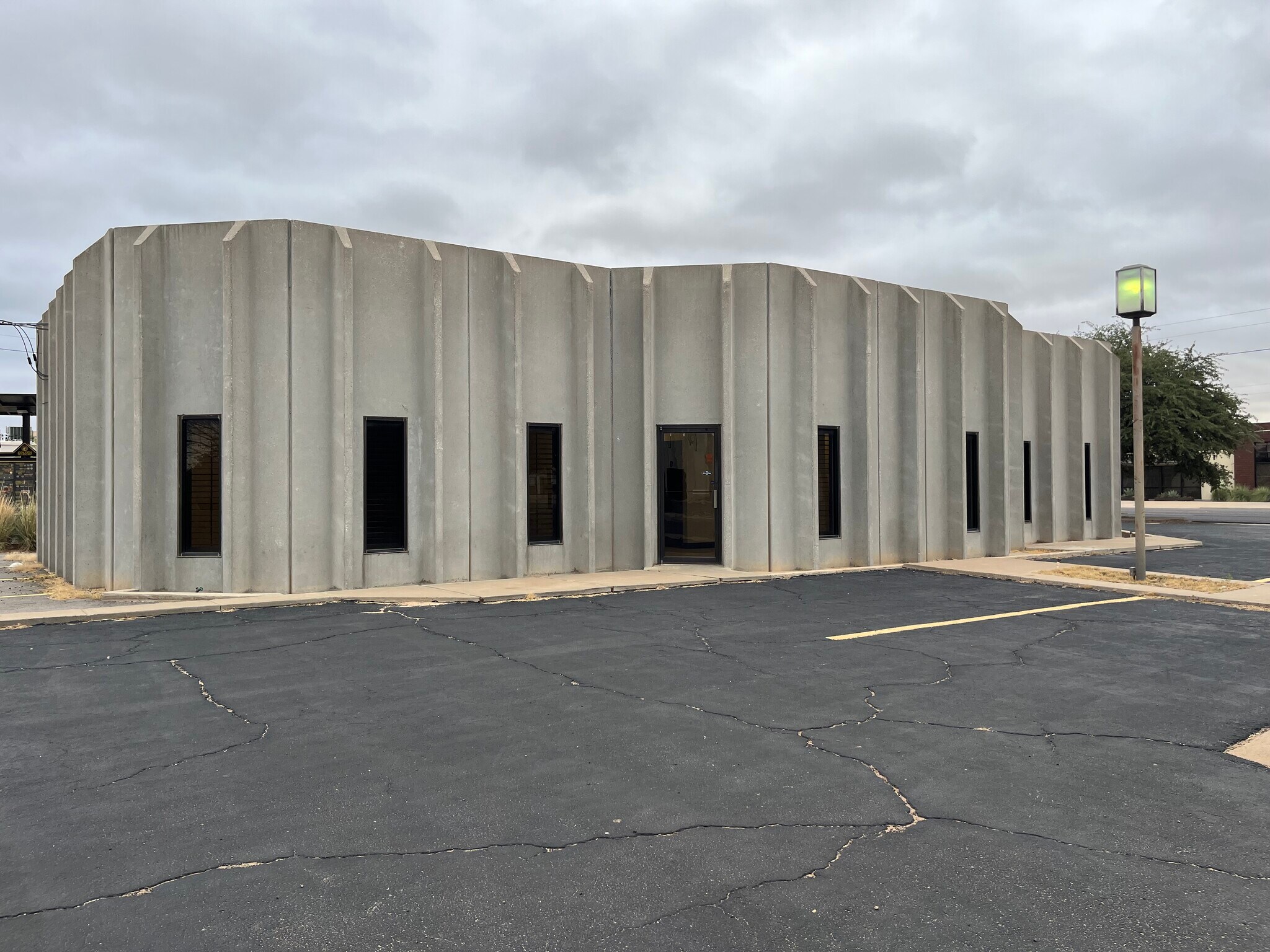 2801 N Big Spring St, Midland, TX à vendre Photo du bâtiment- Image 1 de 1