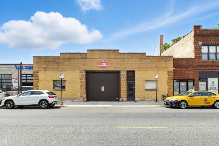 4234 N Pulaski Rd, Chicago, IL for lease Primary Photo- Image 1 of 7