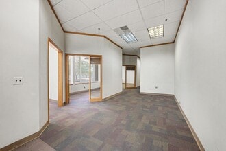 2655-2933 Oak Valley Dr, Ann Arbor, MI for lease Interior Photo- Image 2 of 4