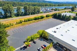 Plus de détails pour 18225 NE Riverside Pky, Portland, OR - Industriel à louer