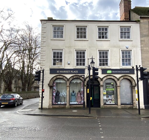 10-10a Market Pl, Sleaford for lease - Building Photo - Image 2 of 4