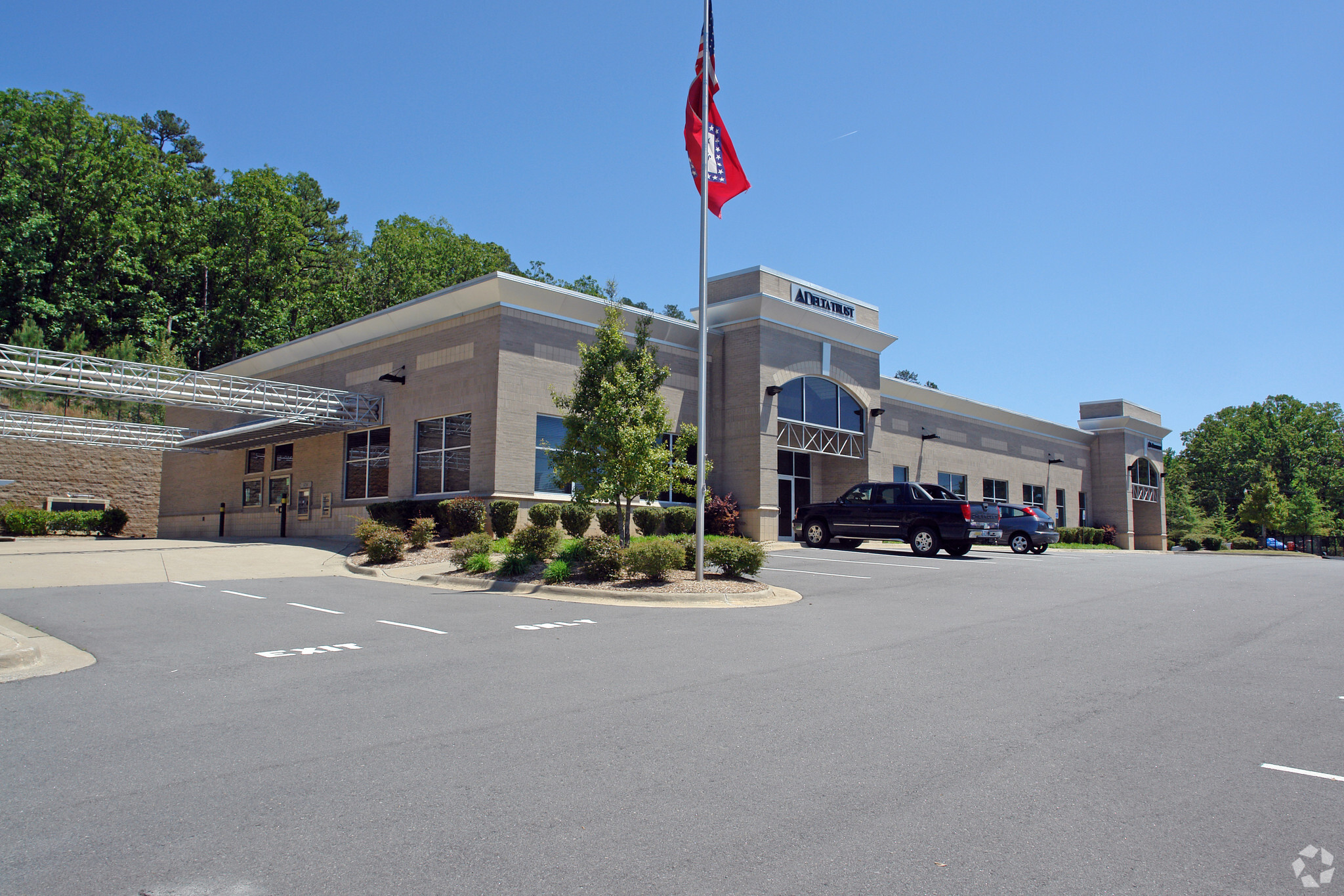 11700 Cantrell Rd, Little Rock, AR for sale Primary Photo- Image 1 of 1