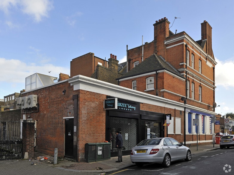262 Upper Tooting Rd, Londres à louer - Photo du bâtiment - Image 2 de 2