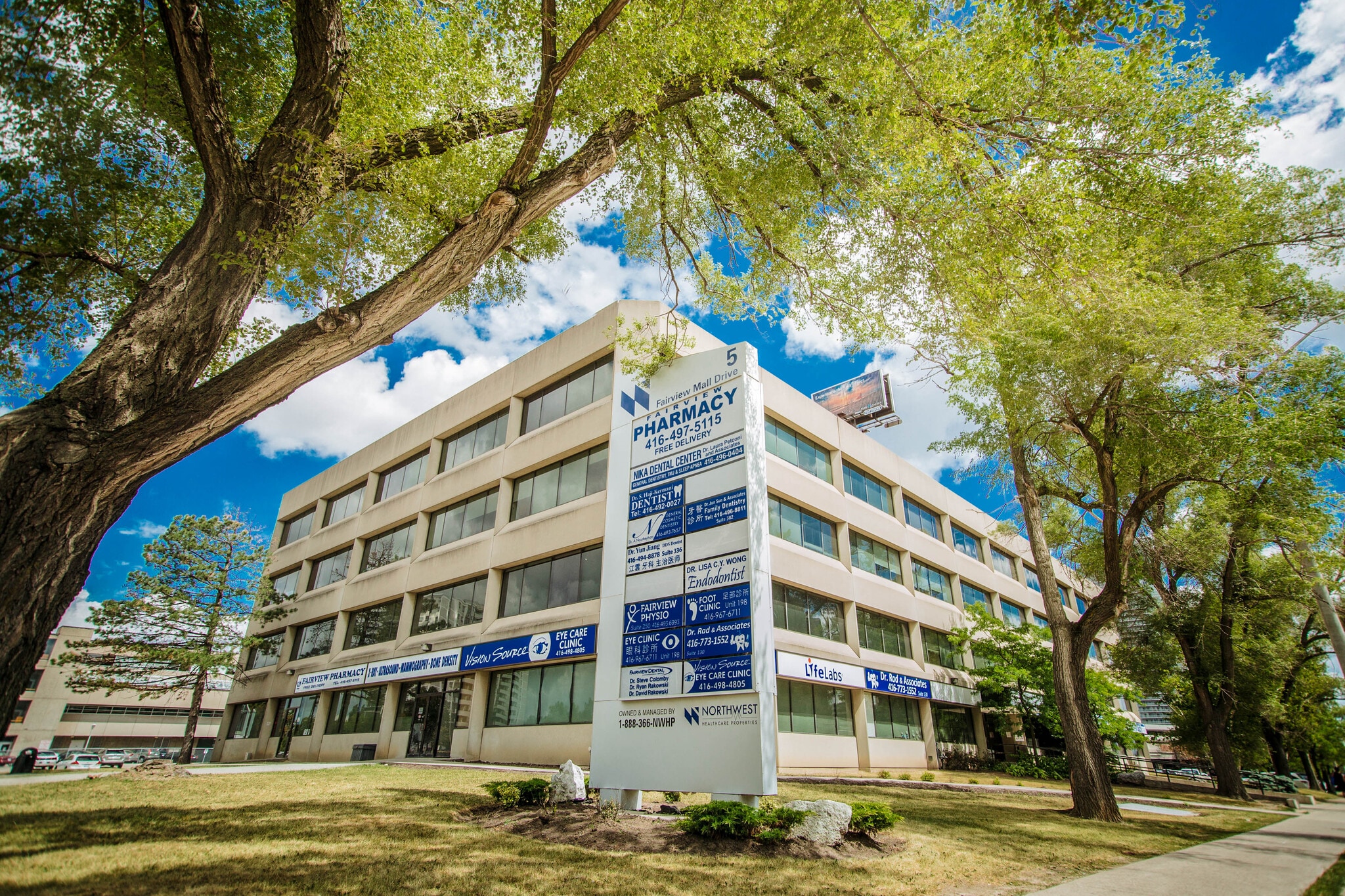 5 Fairview Mall Dr, Toronto, ON for lease Building Photo- Image 1 of 9