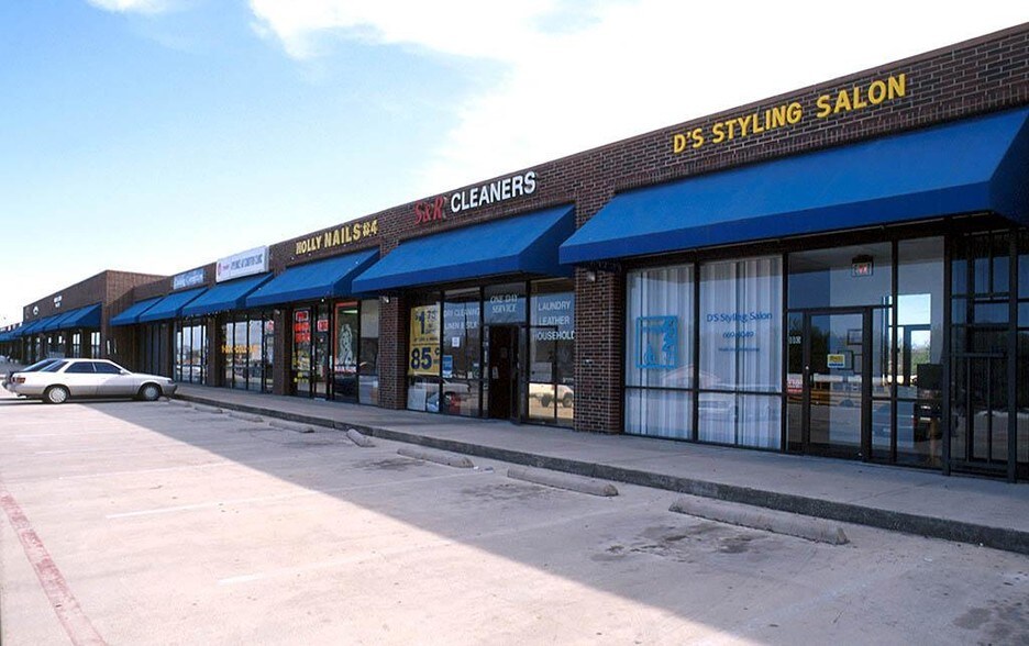 940 E Belt Line Rd, Richardson, TX à louer - Photo du bâtiment - Image 3 de 4