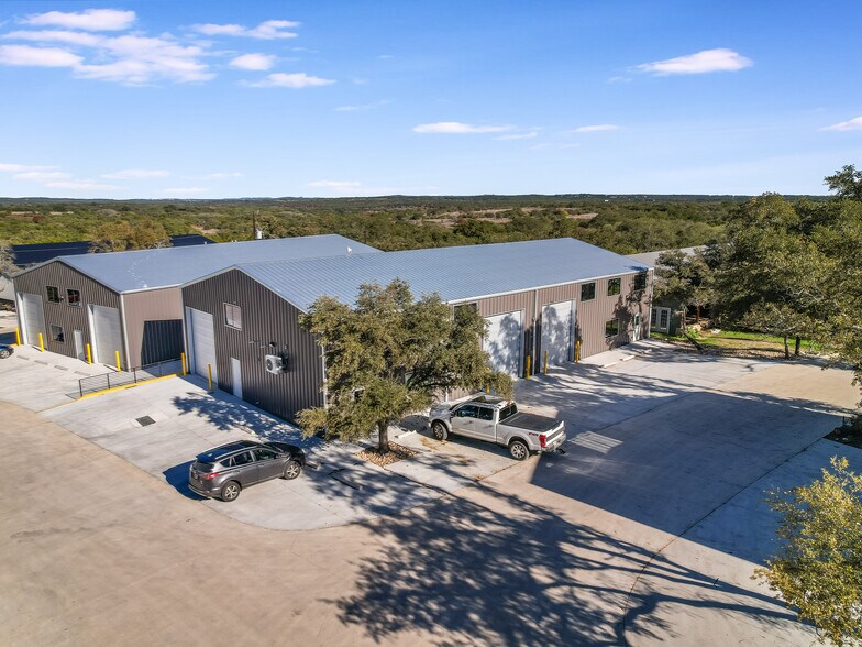 15210 Fitzhugh Rd, Austin, TX à vendre - Photo du bâtiment - Image 2 de 21