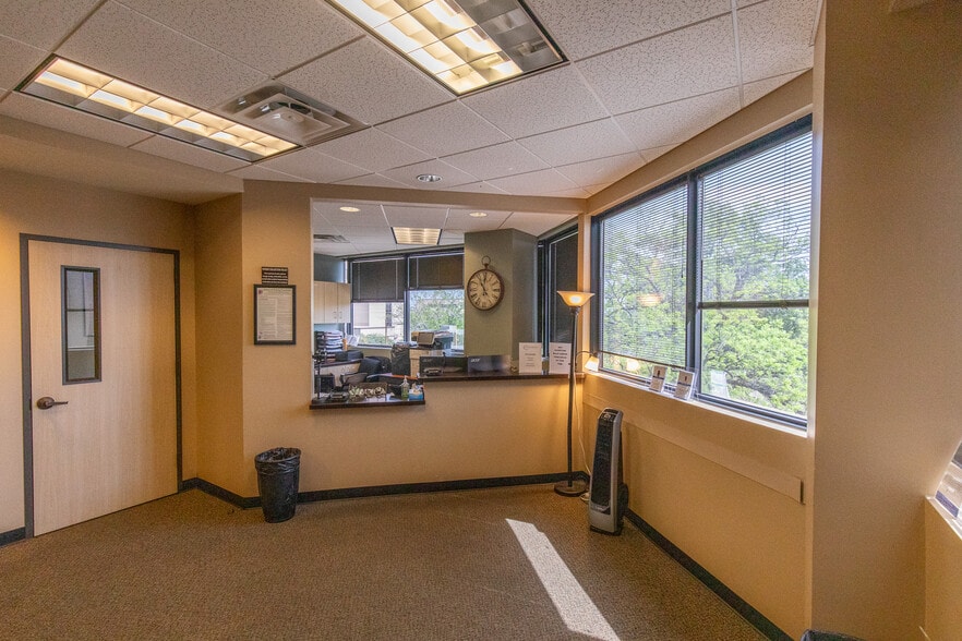 4207 James Casey St, Austin, TX à vendre - Photo intérieure - Image 3 de 21