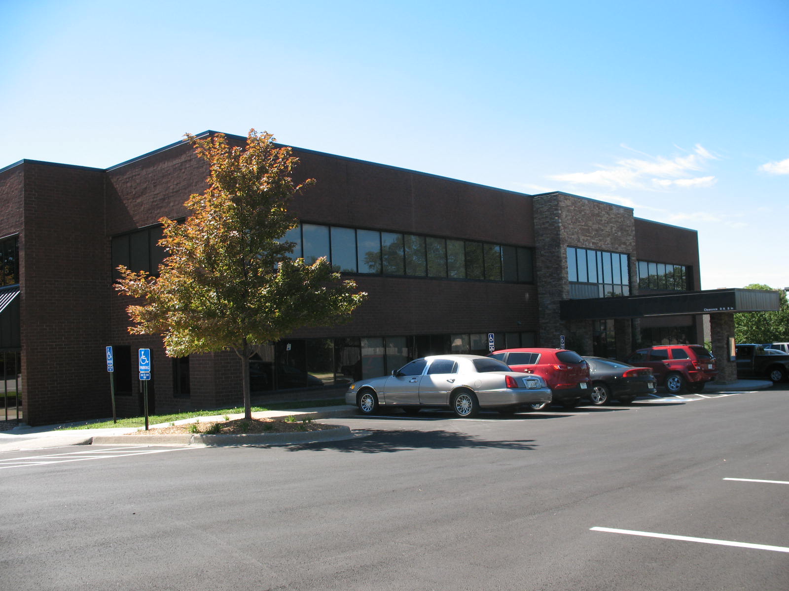 2000 NE Vivion Rd, Kansas City, MO for lease Building Photo- Image 1 of 8