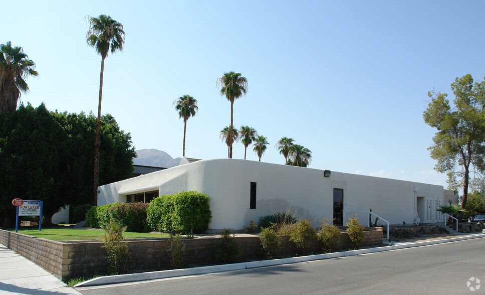 600-650 E Tahquitz Canyon Way, Palm Springs, CA à vendre - Photo principale - Image 1 de 24