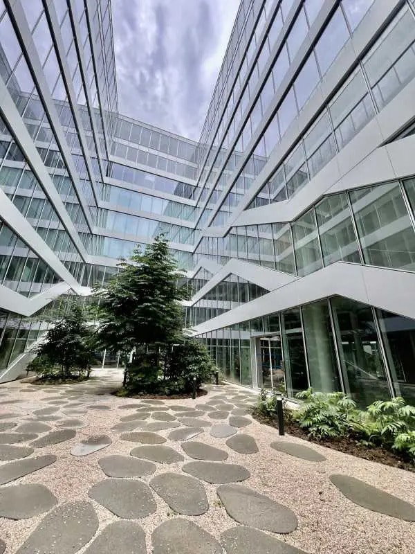 Office in Bagnolet for lease Building Photo- Image 1 of 13