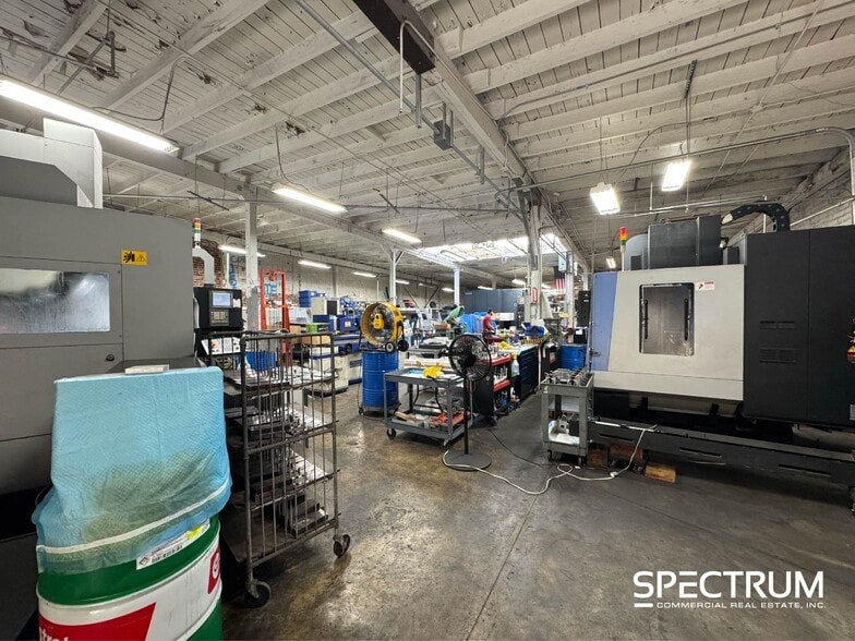 521 W Windsor Rd, Glendale, CA for sale - Building Photo - Image 3 of 10