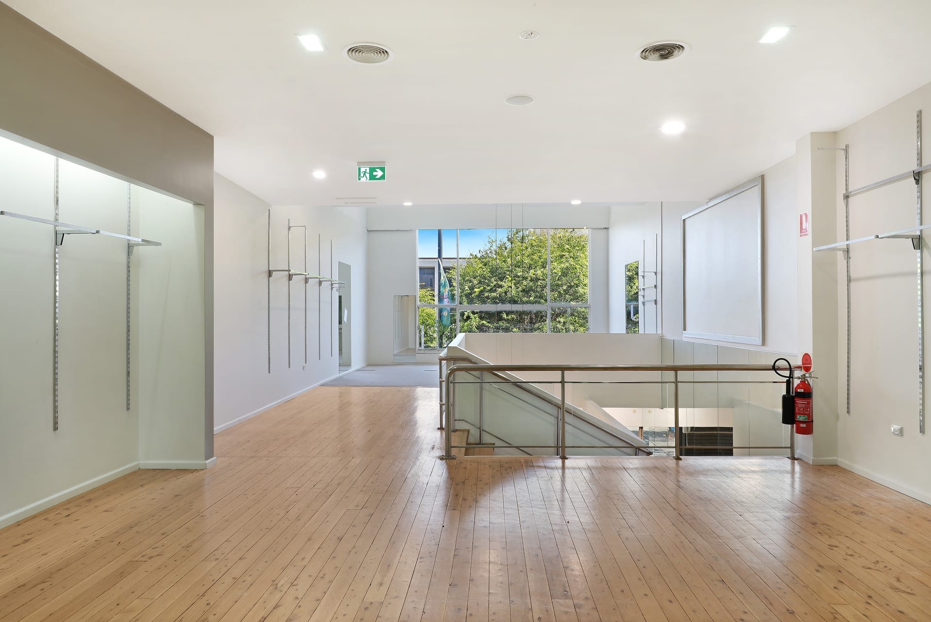144 Crown St, Wollongong for lease Interior Photo- Image 1 of 3