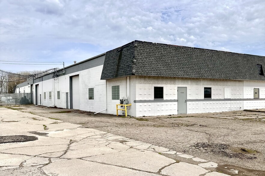 40600 Production Dr, Harrison Township, MI for sale - Building Photo - Image 1 of 1