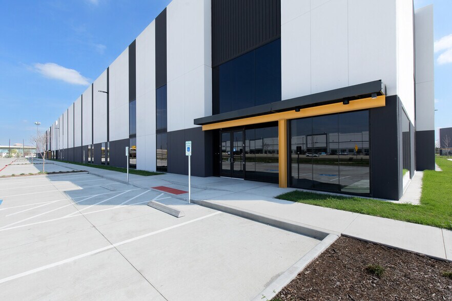 9210 Highway 6 N, Houston, TX à louer - Photo du bâtiment - Image 1 de 14