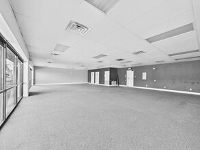 1902-1906 N Us-281 Hwy, Marble Falls, TX for lease Interior Photo- Image 2 of 10