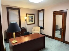 509 Chestnut St, Carnegie, PA for lease Interior Photo- Image 2 of 10