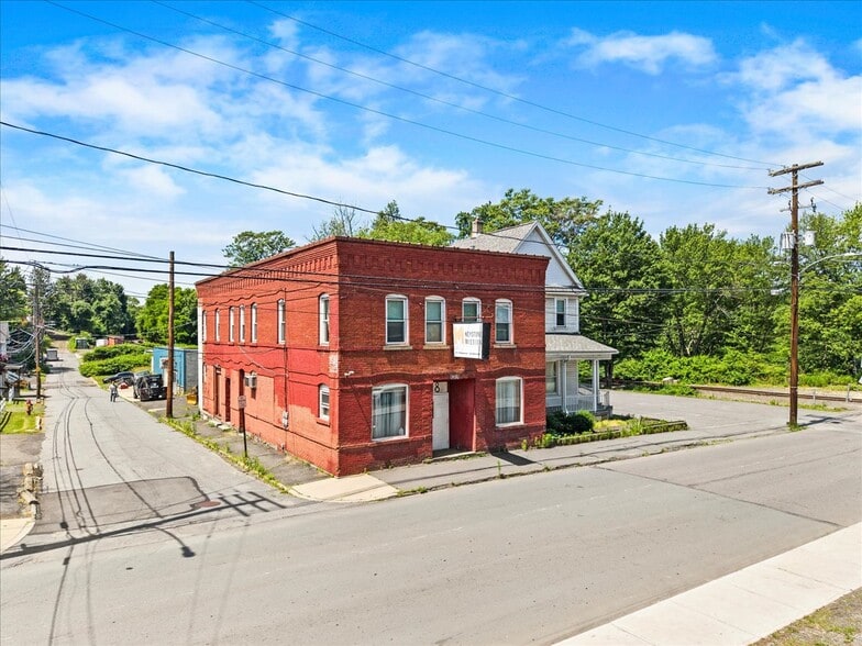 12 W Olive St, Scranton, PA à vendre - Photo du bâtiment - Image 1 de 62