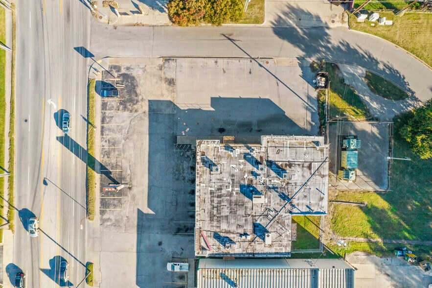 4601 S Peoria Ave, Tulsa, OK à vendre - Photo du bâtiment - Image 1 de 2