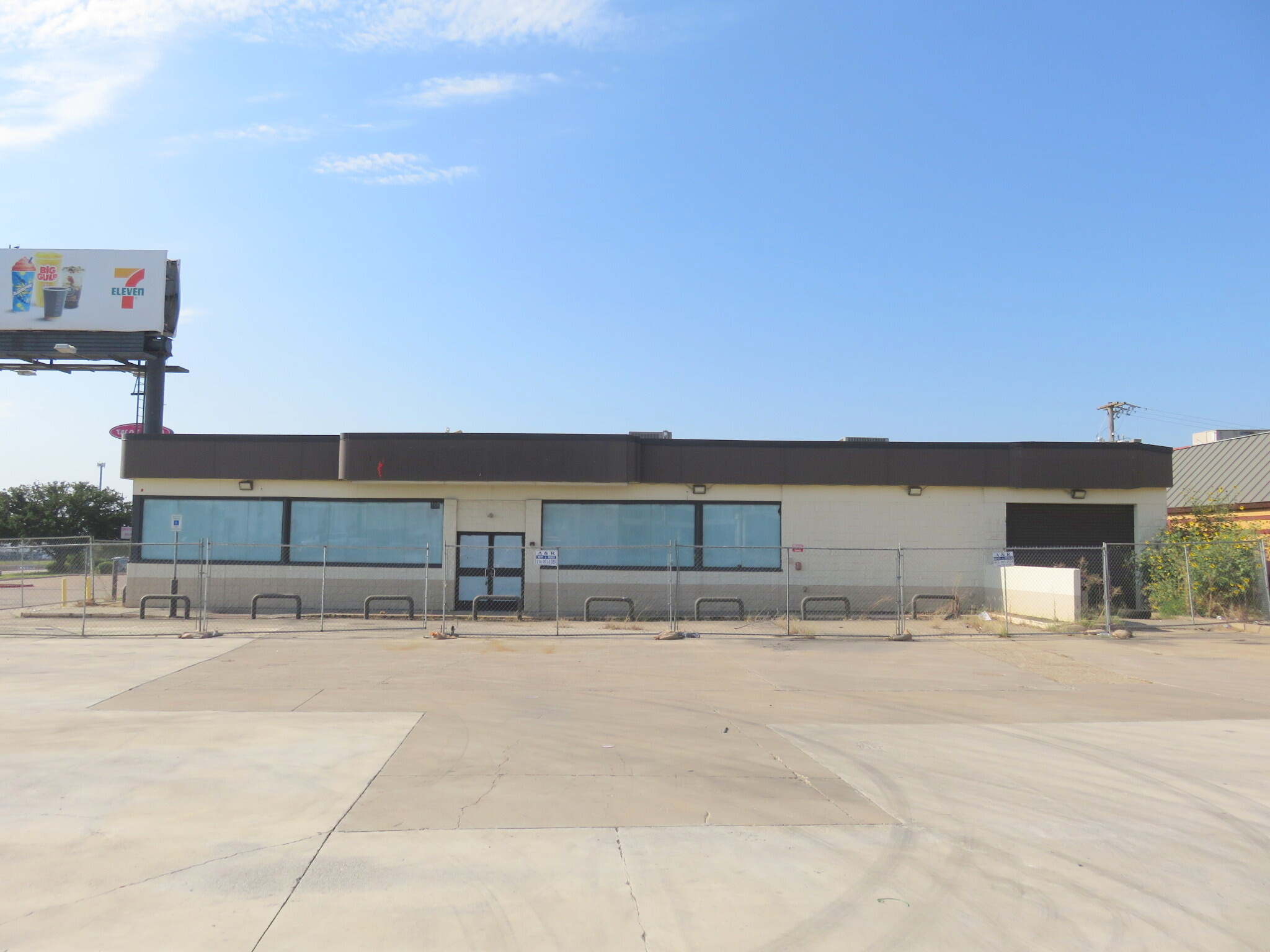 898 NE Alsbury Blvd, Burleson, TX for lease Building Photo- Image 1 of 10