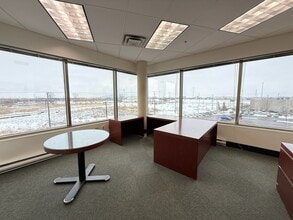 1550 Rue Ampère, Boucherville, QC à louer Photo intérieure- Image 2 de 9